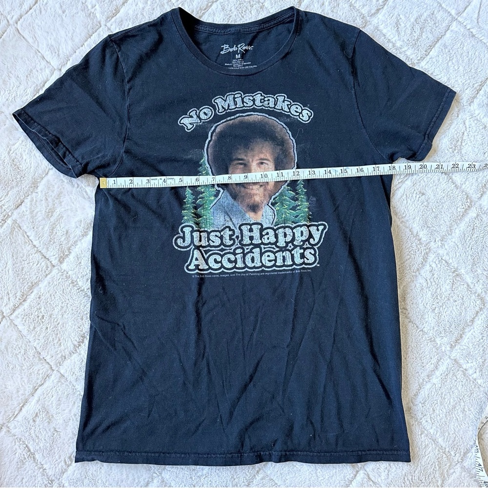 Bob Ross | "No Mistakes, Just Happy Accidents" Short Sleeve Tee | Size Medium - Picture 7 of 8
